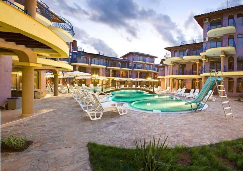 צ'רנומורץ Azura Garden Apartments מראה חיצוני תמונה