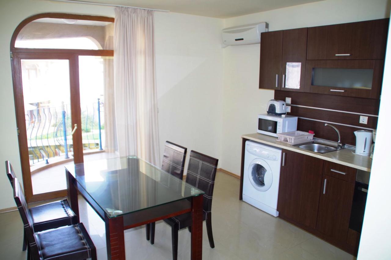 צ'רנומורץ Azura Garden Apartments מראה חיצוני תמונה