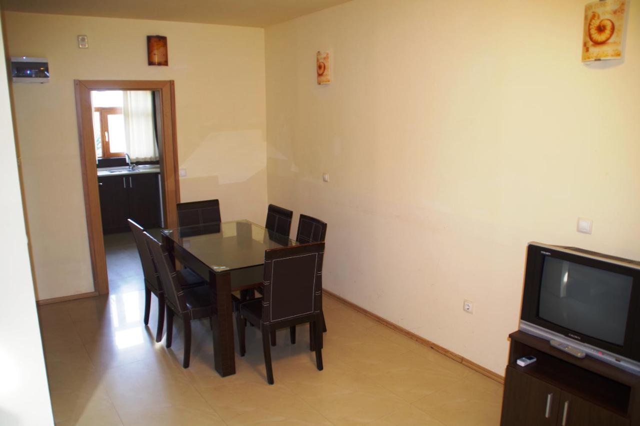 צ'רנומורץ Azura Garden Apartments מראה חיצוני תמונה